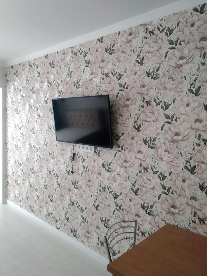 Молодежный Apartment Almaty Ngoại thất bức ảnh